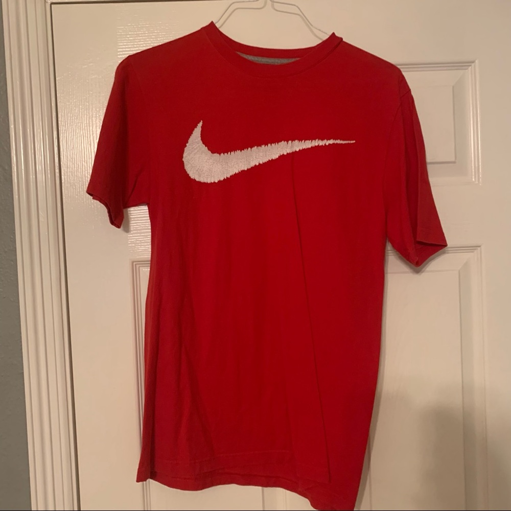 Nike top